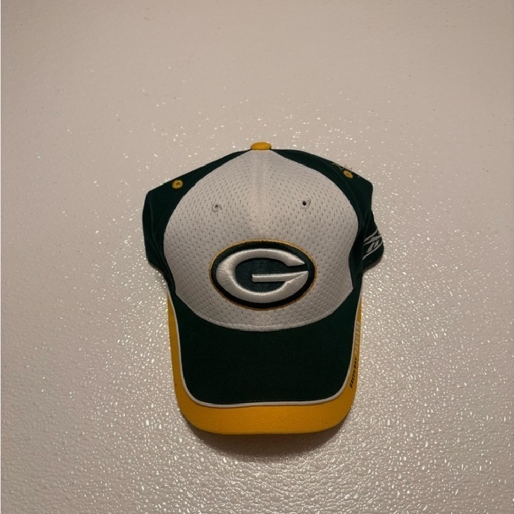 Reebok "Green Bay Packers" Adjustable Hat - EUC